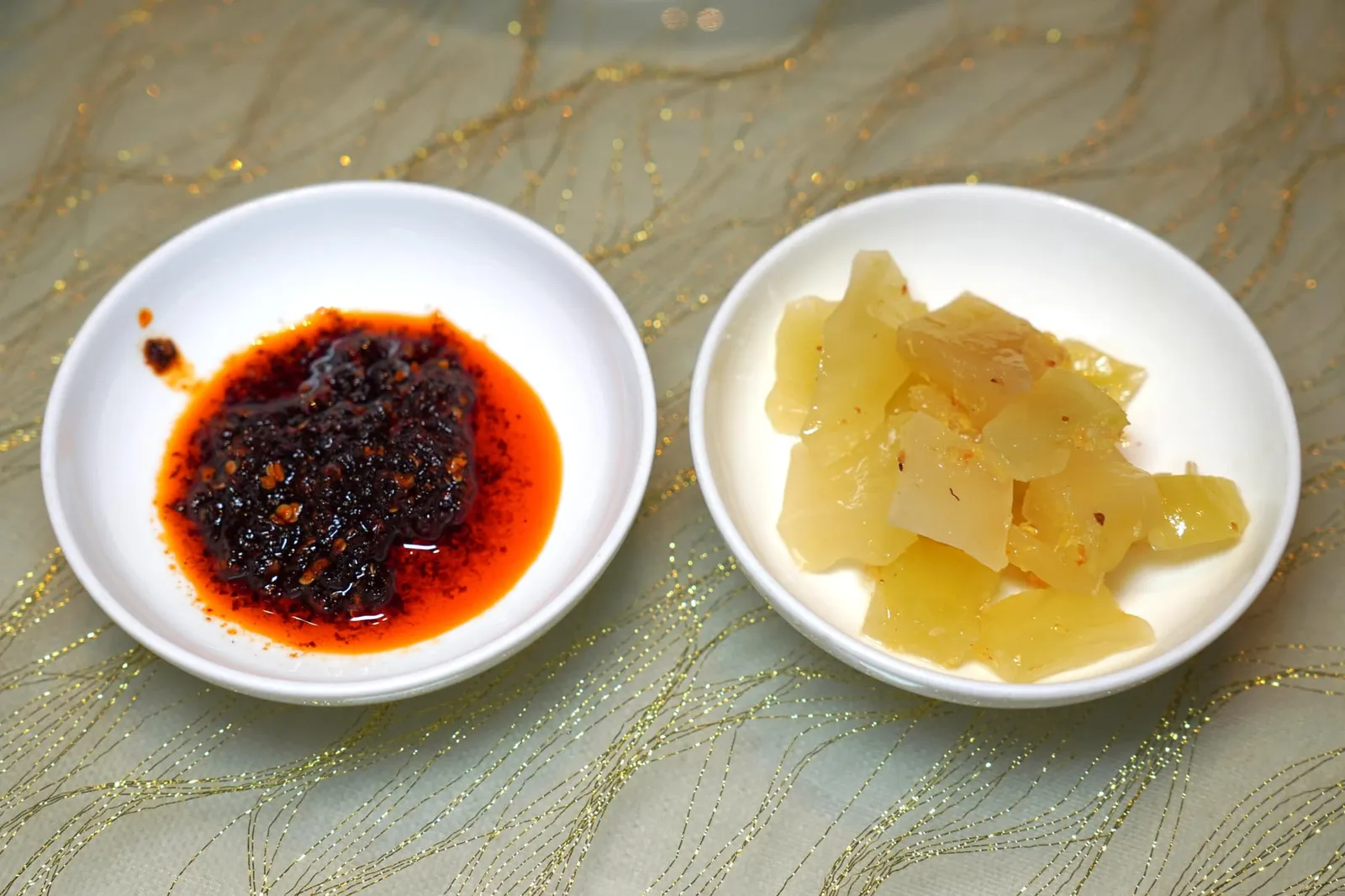 พริกเผาและผักกาดดอง