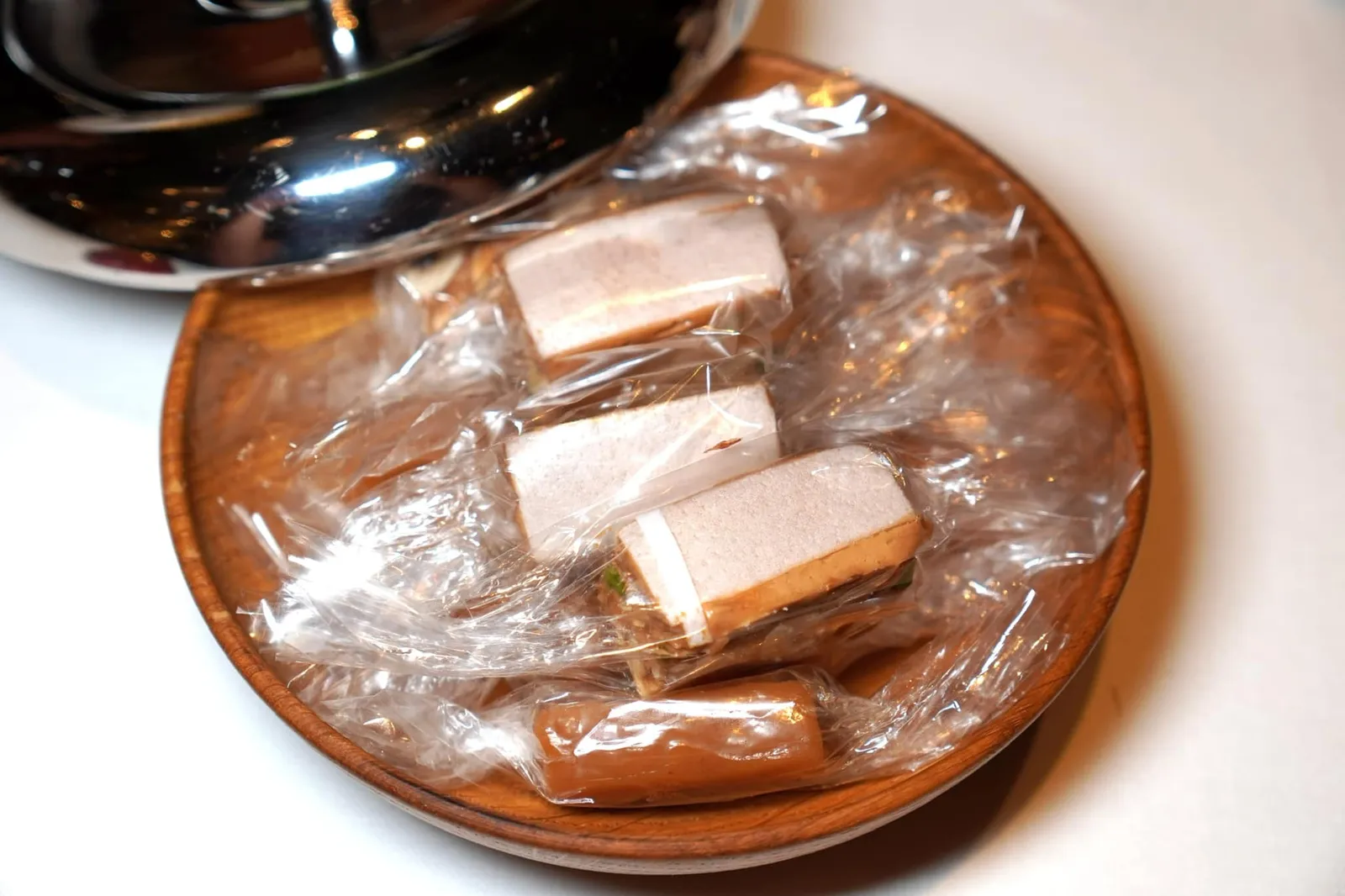 Mignardises Coffee with Caramel Nougat & Chocolate Nougat เคี้ยวหนึบ
