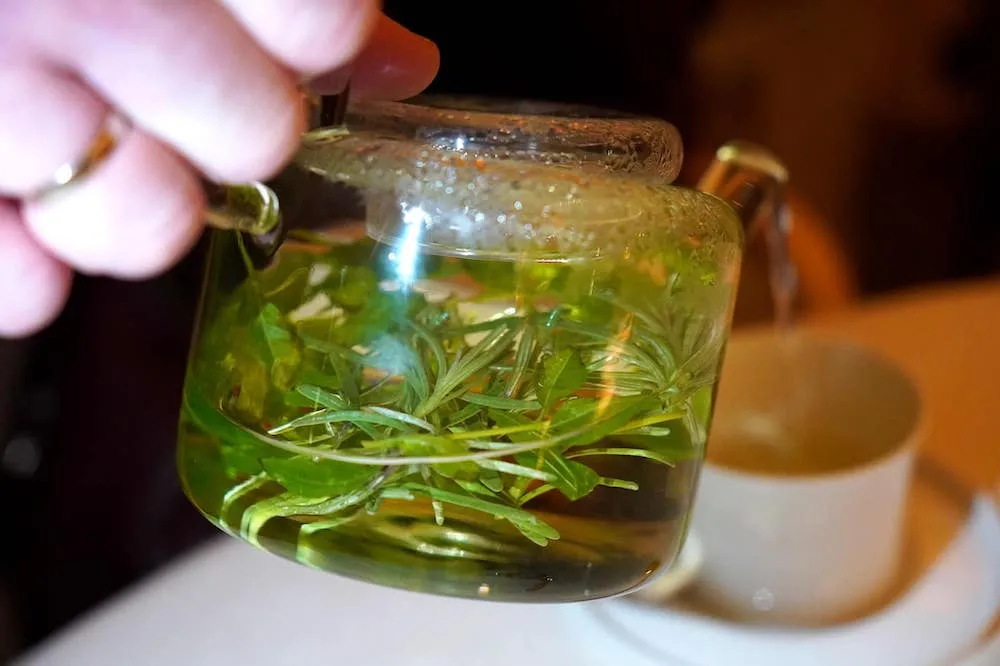 Infusion (14 €) สำหรับใครที่รู้สึกอิ่มก็สามารถเลือก Infusion เพียงกาเดียวแล้วแบ่งกันสองคนก็ได้เช่นกัน