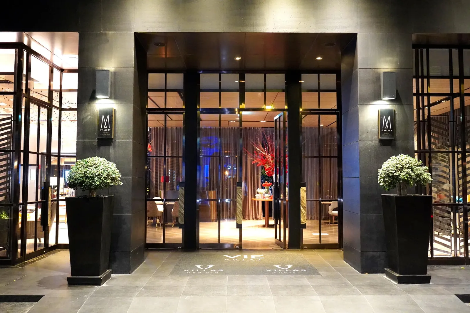 สำหรับใครที่สนใจสามารถติดต่อได้ที่โรงแรม VIE Hotel Bangkok - M Gallery อย่าลืมจองก่อนล่วงหน้าเพราะทางร้านจำกัดลูกค้าต่อรอบเพียง 10 คนเท่านั้น