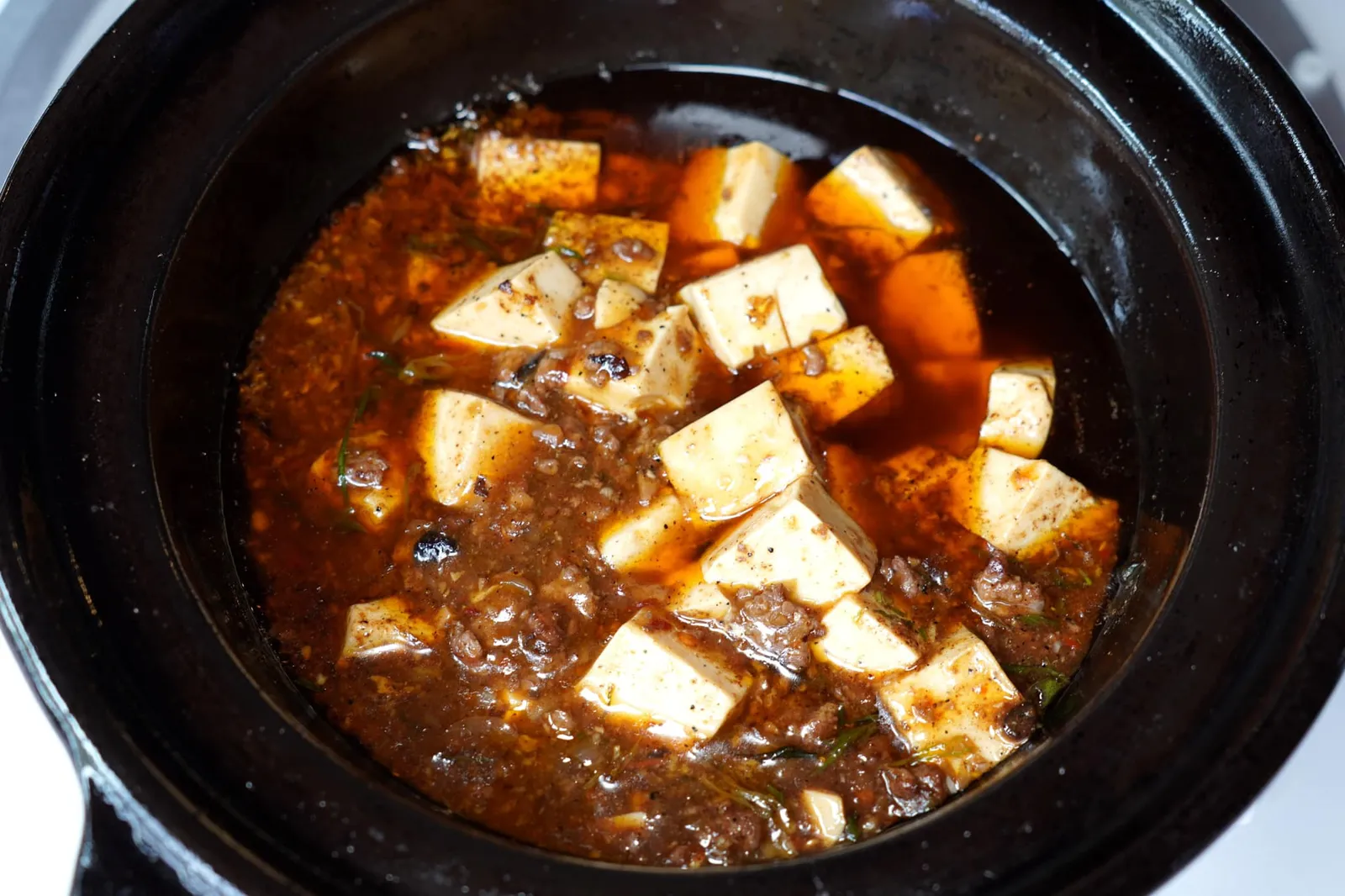 麻婆豆腐 (36 CHF) Mapo tofu ด้วยความที่เรามาอยู่ฝรั่งเศสและสวิสเซอร์แลนด์นานร่วมเดือนจึงไม่พลาดที่จพสั่งเมนูรสชาติจัดจ้านมาตัดรสกับอาหารที่นี่บ้าง เต้าหู้หม่าผ่อสไตล์เสฉวนเตรียมออกมาหน้าตาดูจะไม่ว้าวนักแต่รสชาติถือว่าอร่อยกว่าที่คิด ชิ้นเต้าหู้นุ่ม สุกพอดี ซอสมีรสเผ็ดนำตามด้วยรสเปรี้ยวพอเหมาะ เนื้อสับที่ใส่มาไม่กระด้าง โดยรวมถือว่าคุ้มค่าคุ้มราคา (14/20)