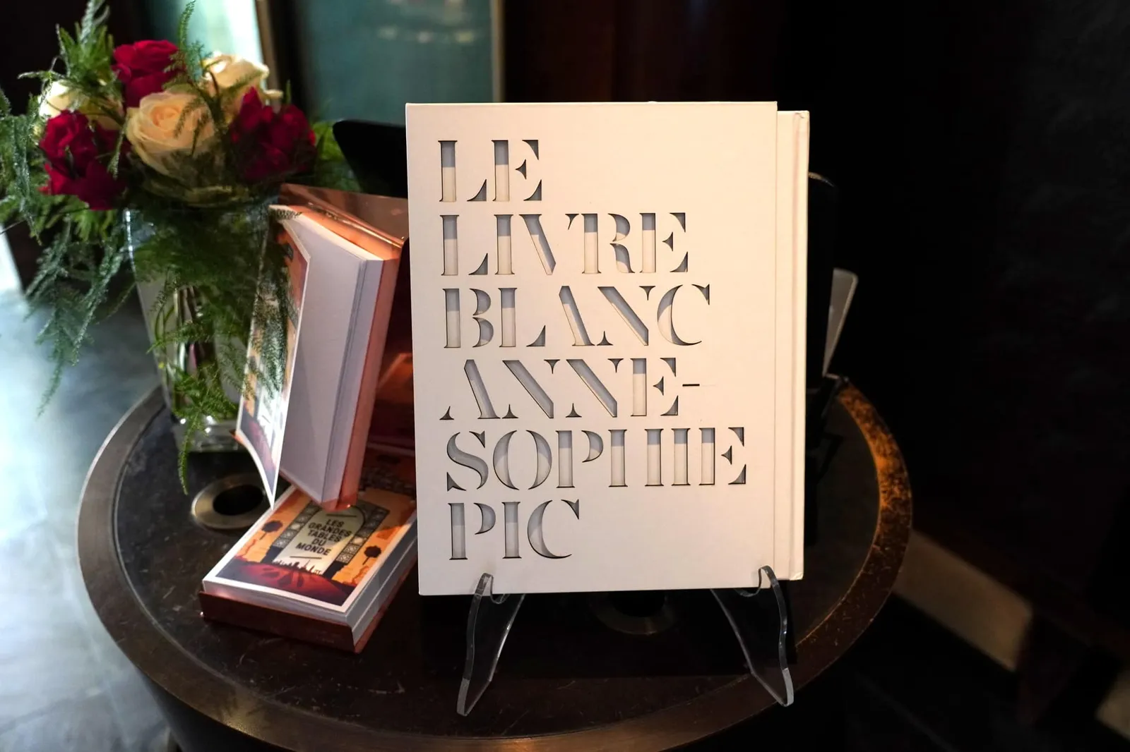 หนังสือที่เขียนโดยเชฟ Anne-Sophie Pic