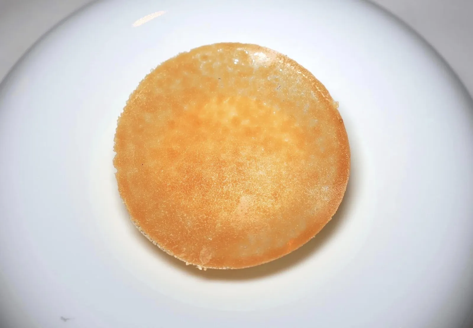 Grapefruit Soufflé of grapefruit with a cremeux of dolce leche, foam of citrus and a crisp of caramel ส่วนองค์ประกอบด้านบนคือแผ่นกรอบทำมาจากคาราเมลนั่นเอง (17/20)