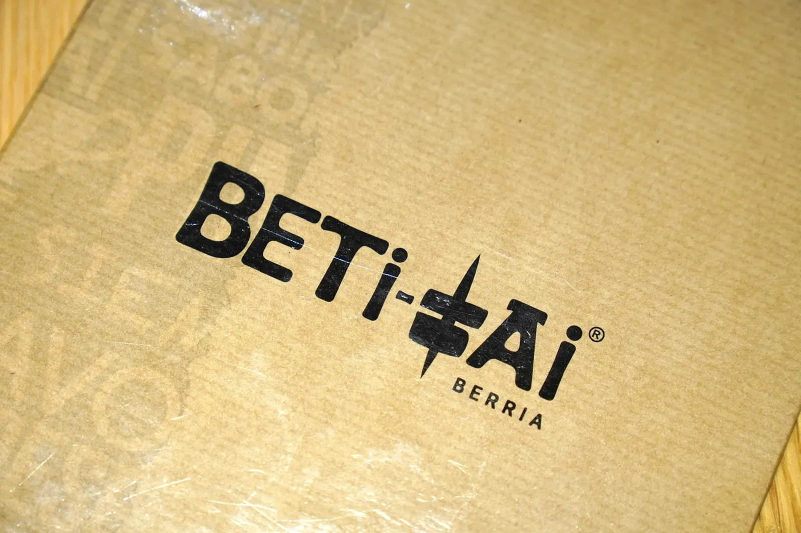 Beti-Jai Berria แปลเป็นภาษาอังกฤษได้ว่า ‘New Always Fiesta’