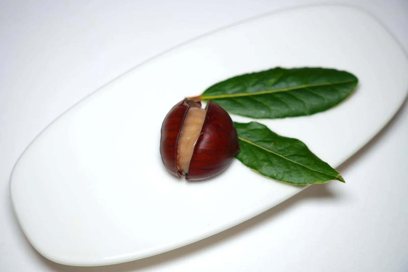 Amuse-bouche ยังไม่หมดเท่านั้นเพราะพนักงานยังจัดเสิร์ฟ Glazed Chestnut มาในลูกเกาลัดดูน่าชิมมาก ๆ (16/20)