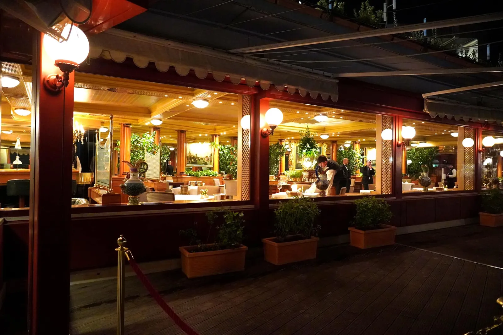 บริเวณเทอเรสด้านนอก