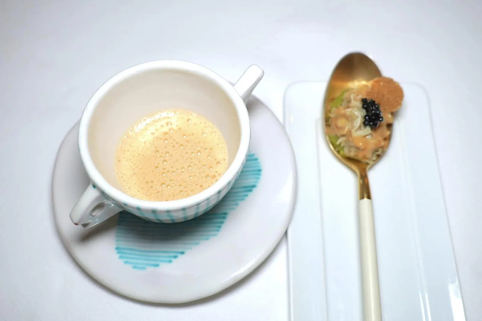 Granceola crab cappuccino คอร์สถัดมาเป็นวัตถุดิบชั้นดีอย่าง Granceola Crab หรือที่เรารู้จักกันในนามของ European Spider Crab (18/20)