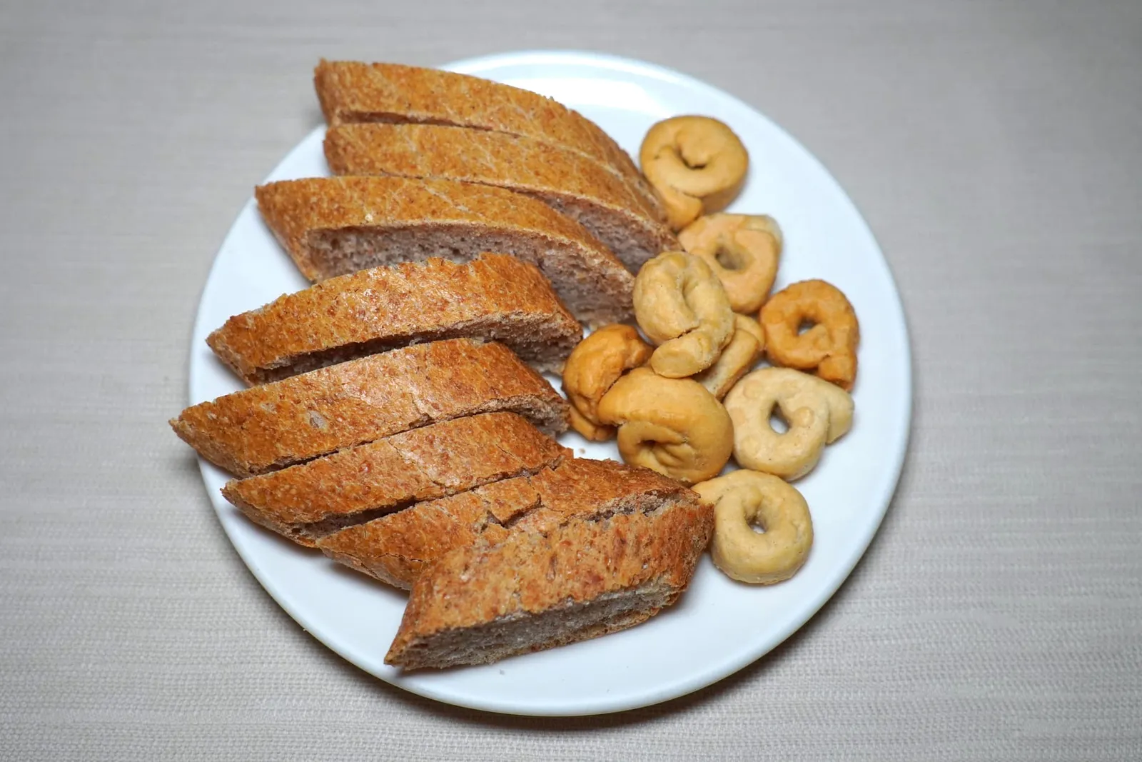 Bread ขนมปังสามารถขอเติมได้เรื่อย ๆ