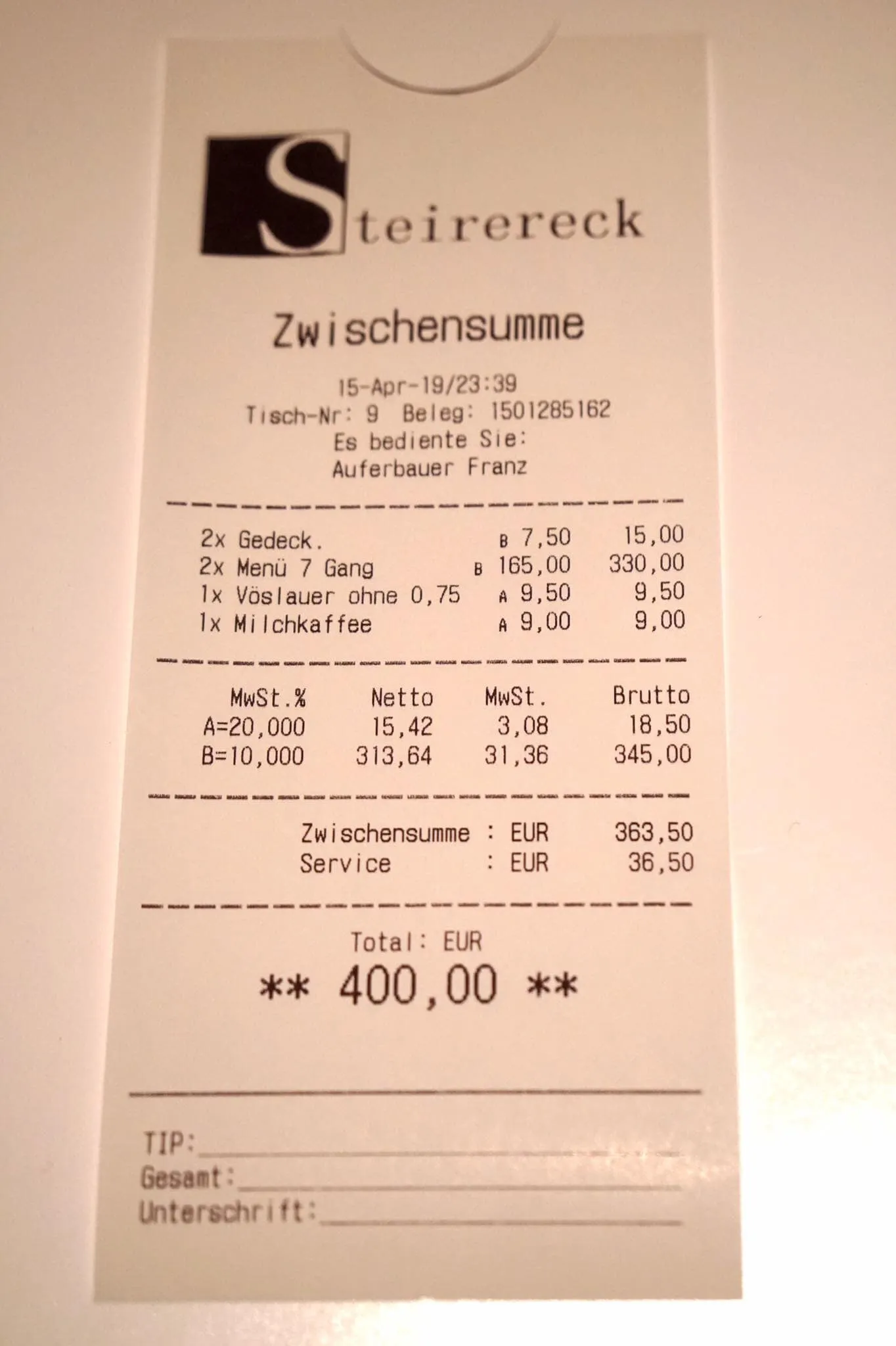ราคา 400 EUR หรือประมาณ 13,500 บาท