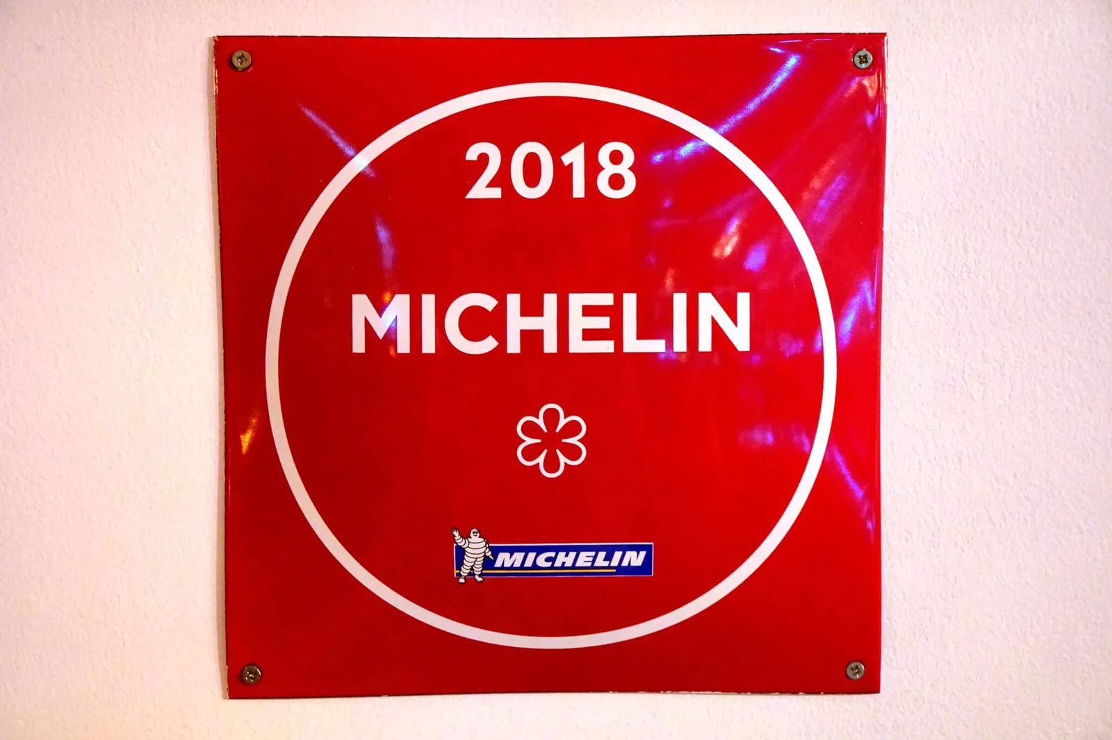 ⭐️ 1 Michelin Star - 1 ดาวมิชลิน ปล. ร้านไม่ได้โชว์ป้ายปี 2019