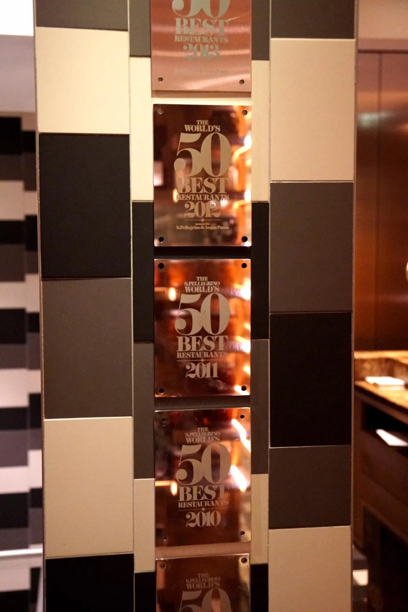 ป้าย World’s 50 Best Restaurant