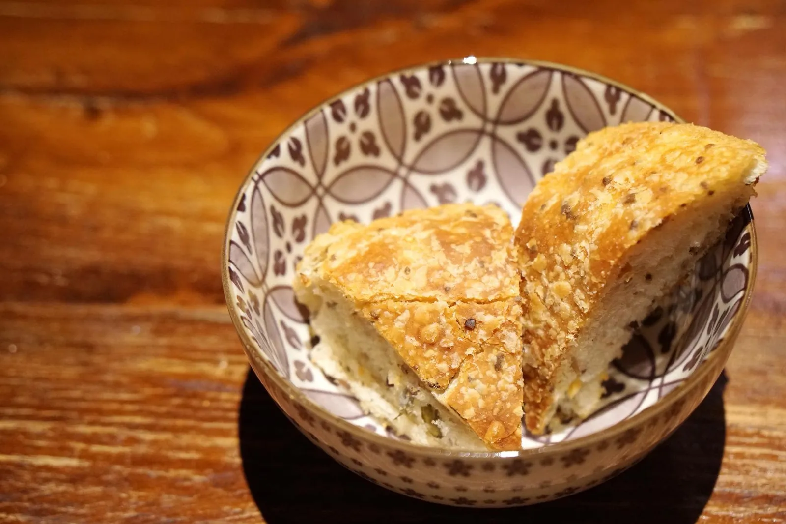 Italian Bread (Complimentary) ไฮไลท์ของขนมปังคือเนย ซึ่งเนยที่นี่มีส่วนผสมของมะเขือเทศ มีรสเปรี้ยวอ่อนๆ ช่วยเรียกน้ำย่อยได้ดีเลย (14/20)