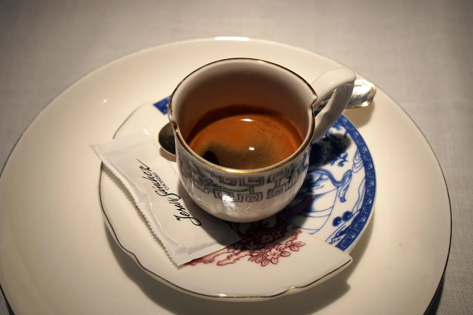 Cafes e Infusiones (4,10 €) ปิดท้ายด้วยกาแฟสักช็อตก่อนที่จะต้องขับรถไปอีกไกล
