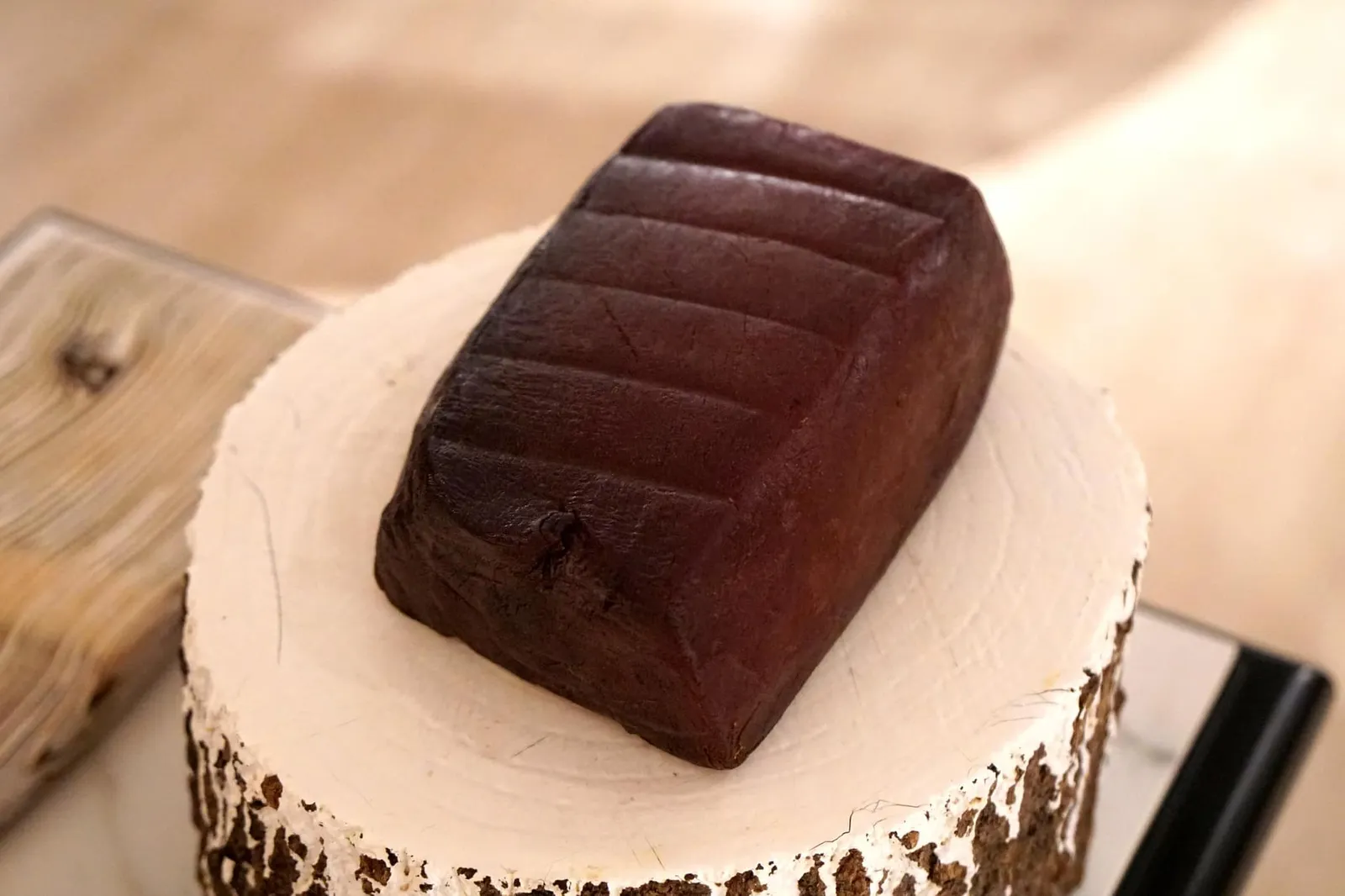 Cecina de Atún ภาพของ Cecina of red tuna (คำอธิบายจะอยู่ในรูปถัดไป)