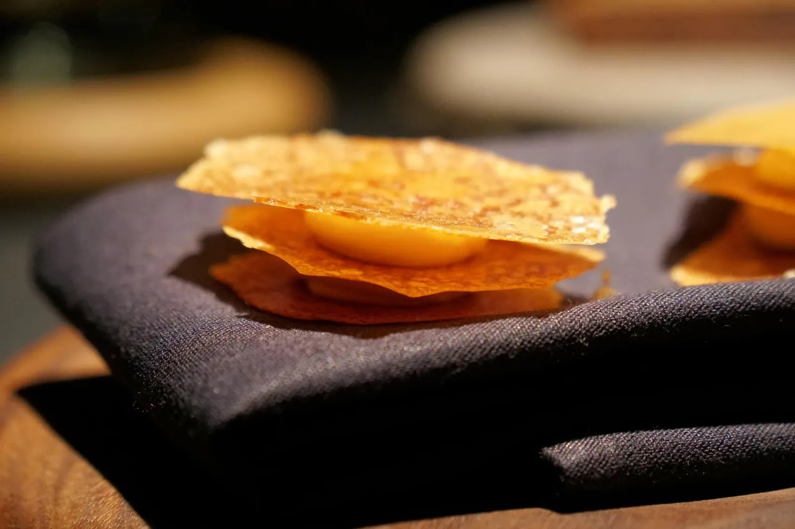 Mimolette - chicken เเน่นอนว่ากลิ่นหอมของชีส ความกรอบของหนังไก่ เเละกลิ่นเฉพาะตัวของพริกหวานเม็กซิกันผสมผสานออกมาเข้ากันได้อย่างดี (16/20)