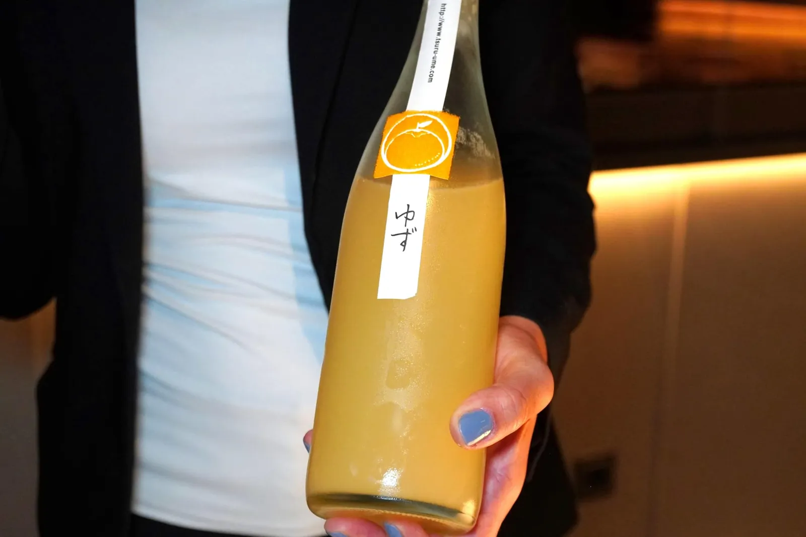 AHUMADO (2021) CELERIAC CREAM roasted walnut extract foam of Navarra, perce caviar สำหรับเครื่องดื่มในที่นี้คือยูซูสาเก พนักงานแนะนำให้ดื่มหลังจากรับประทานจานนี้เสร็จแล้วเพื่อเตรียมลิ้นเข้าสู่คอร์สถัดไป (ไม่ใช่การ Pairing กัน) (17/20)