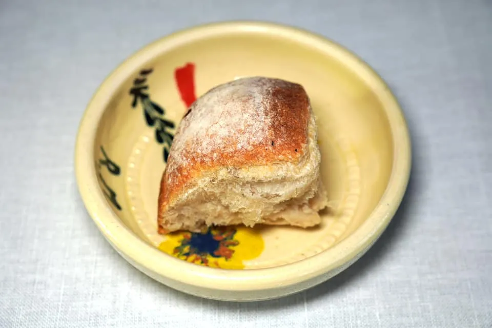 Bread and Butter สิ่งหนึ่งที่ต้องยอมรับเลยคือขนมปังทุกชิ้นที่ La Bouitte ผ่านการเตรียมออกมาได้อย่างไร้ที่ติแม้จะเทียบกับห้องอาหารระดับ 3 MICHELIN Stars ด้วยกัน
