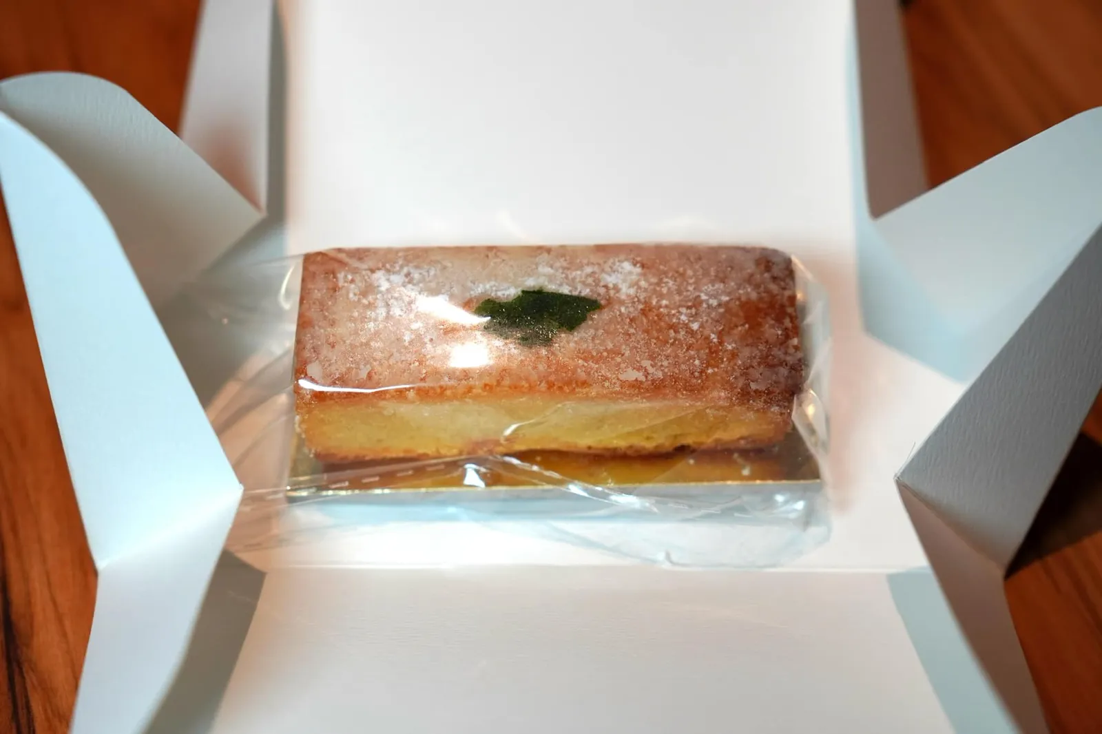 Sage & Lemon Cake ตัวเค้กมีขนาดไม่ใหญ่นัก