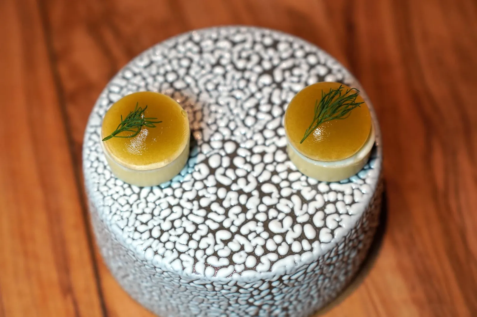 Mignardises Lemon & Thyme จับคู่อโรมาและรสชาติกันได้อย่างพอเหมาะ