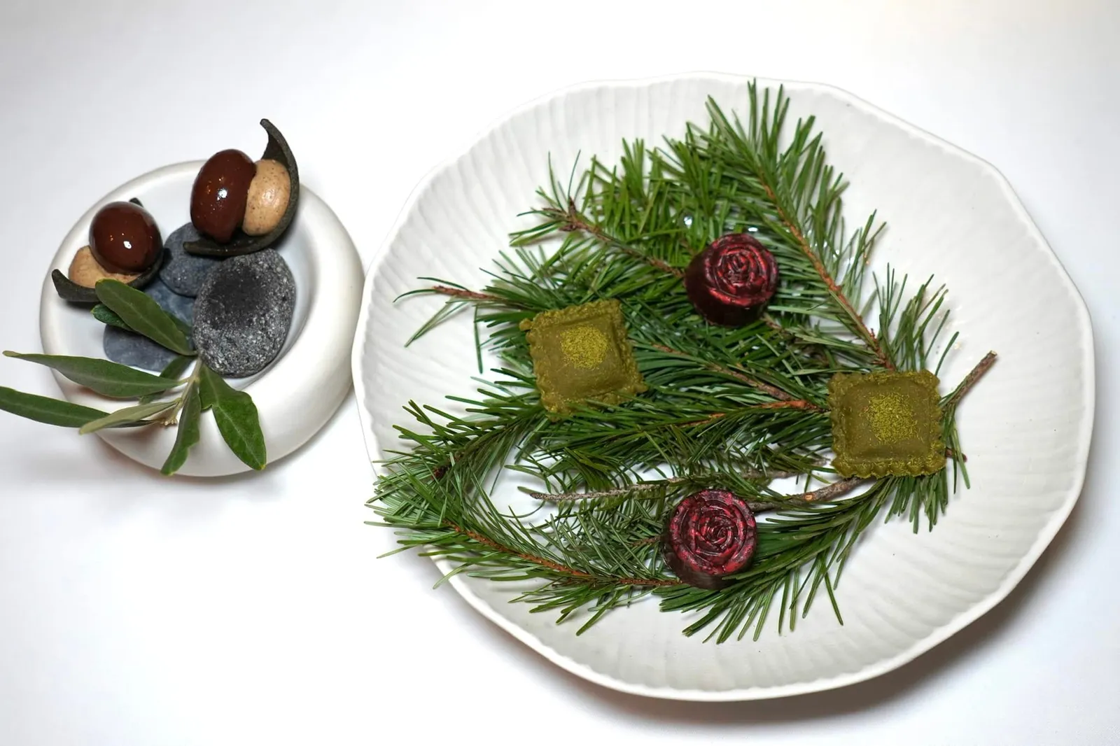 Mignardises ปิดท้ายมื้ออาหารด้วยขนมชิ้นเล็ก ๆ 3 อย่าง