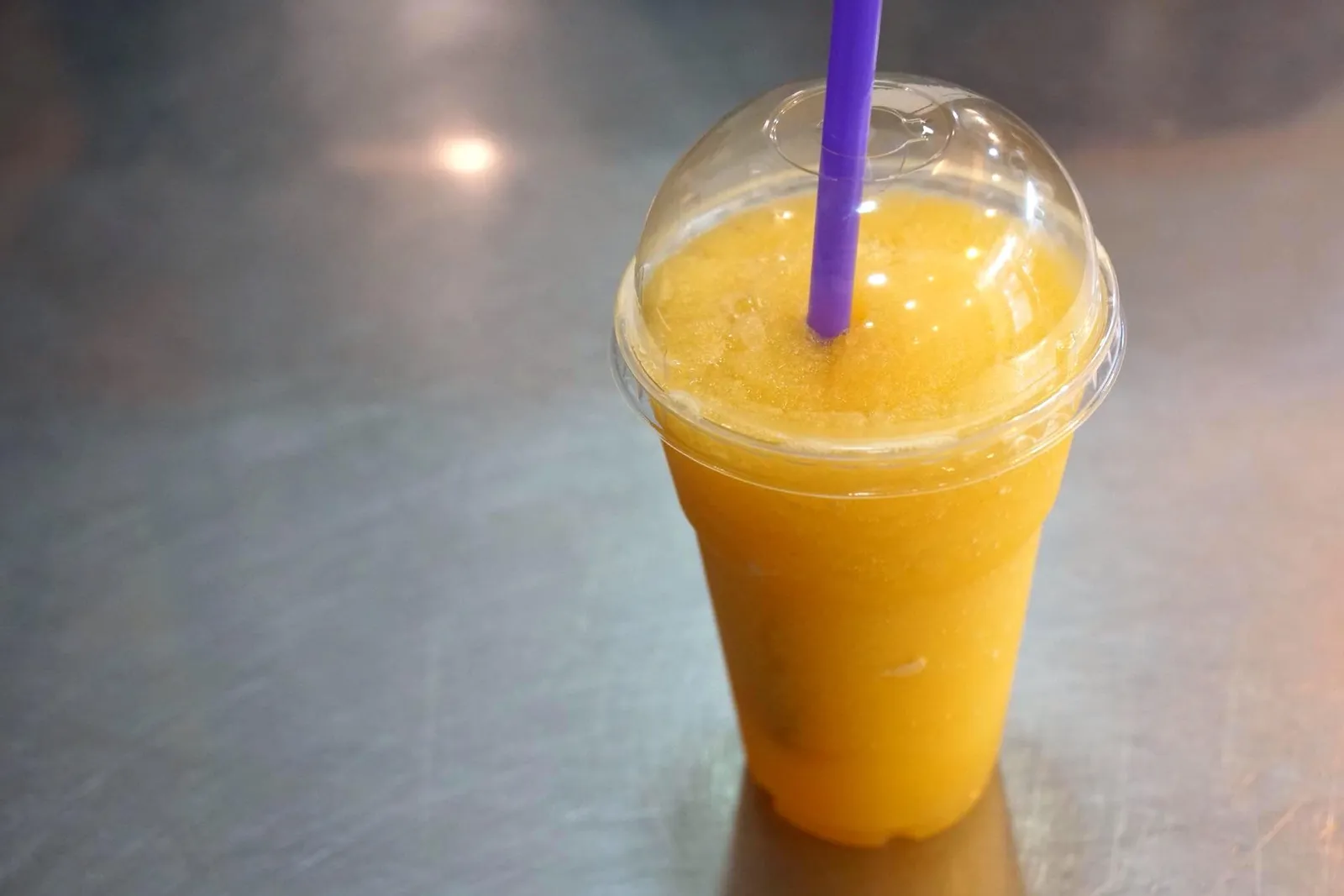 น้ำส้มปั่น หวาน อร่อยใช้ได้ รสชาติมาตรฐาน (10/20)