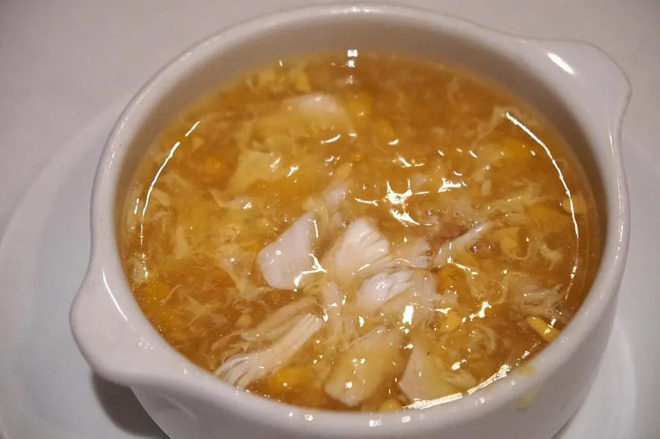 ซุปข้าวโพดเนื้อปู (225++) Corn, crab meat and egg white soup