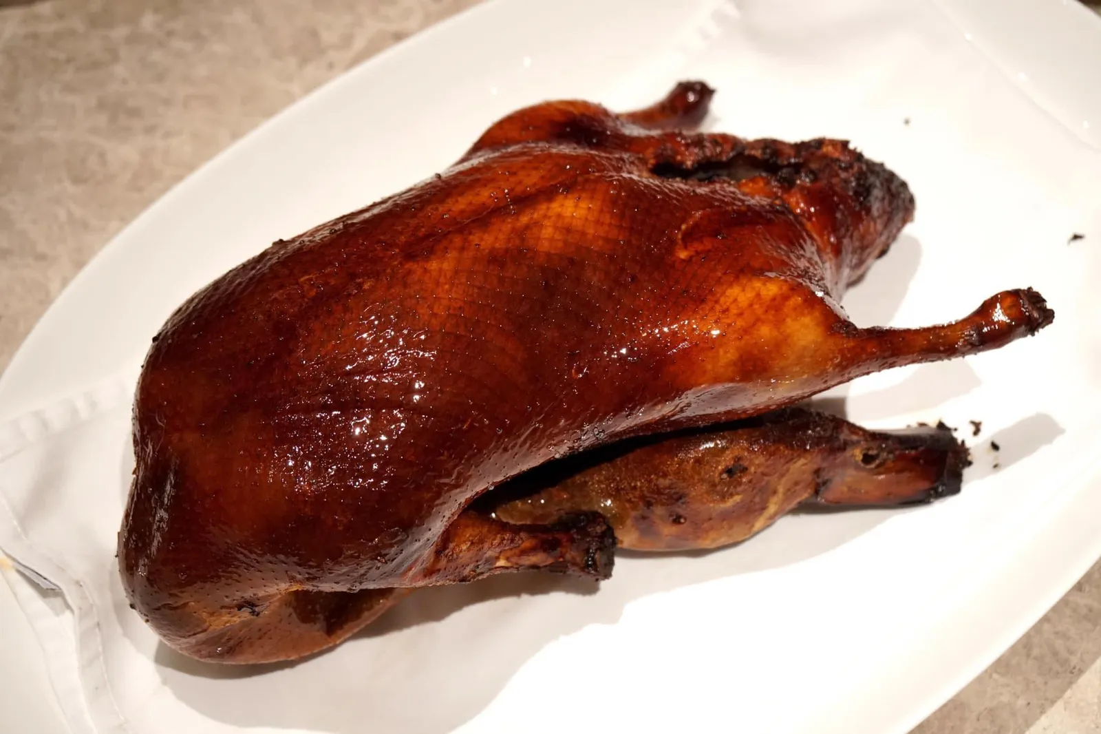 北京片皮鴨 (一天前預訂) (Whole 700 HKD) Peking duck (Pre order one day required) ทีเด็ดวันนี้คือเป็ดปักกิ่งที่ต้องสั่งจองล่วงหน้าอย่างน้อย 1 วัน