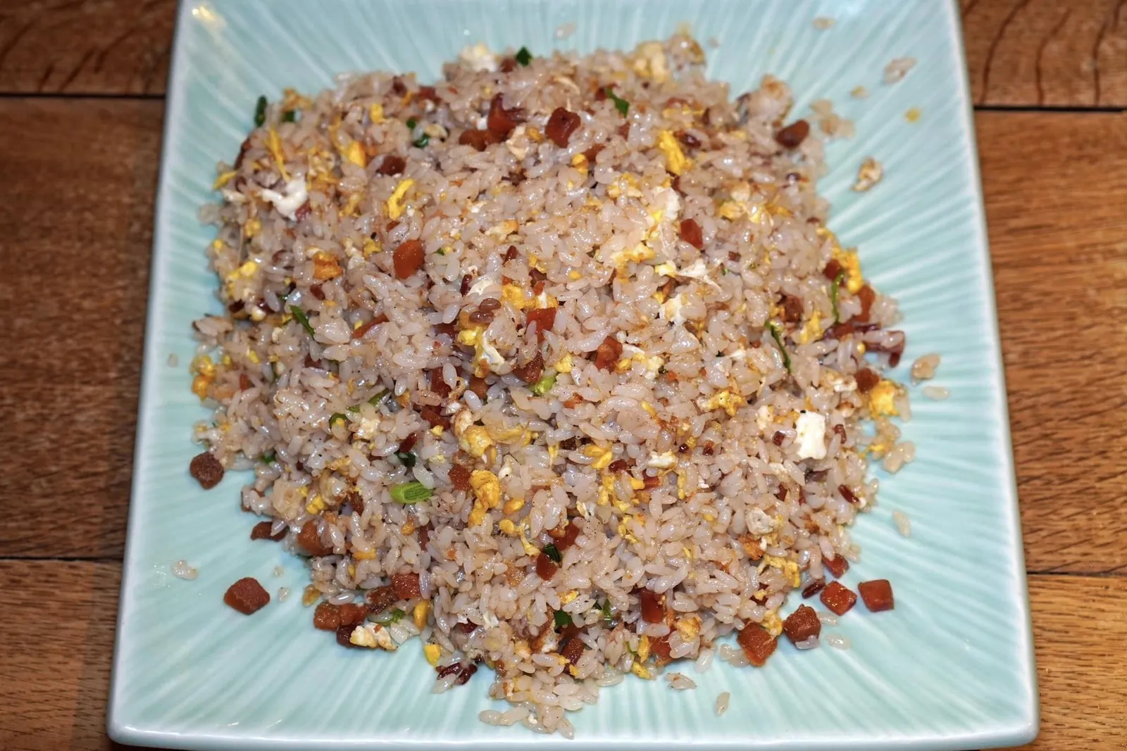 島魚子炒飯 (600 NTD+/S) Mullet Roe Fried Rice ข้าวผัดจานโตให้ความร่วนและสุกพอเหมาะ หอมกลิ่นกระทะและกลิ่นไข่เสริมด้วยความหวานของกุนเชียงและความมันของไข่ปลาได้อย่างไร้ที่ติ (15/20)