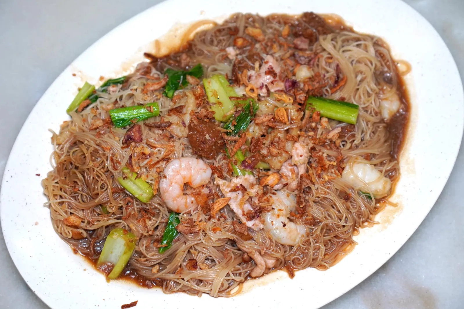 福建炒 (大) (17.9 RM) Fried Hokkien Mee (Large) ผัดหมี่ฮกเกี้ยนรสชาติมาตรฐานและมีกลิ่นหอมของซีอิ๊วพอควร โปรตีนอื่น ๆ สุกกำลังดีแต่ยังไม่โดดเด่นนักเมื่อเทียบกับเมนูอื่น ๆ (13/20)