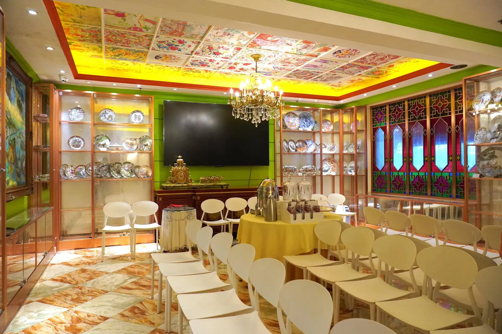 บรรยากาศห้องรัยรอง