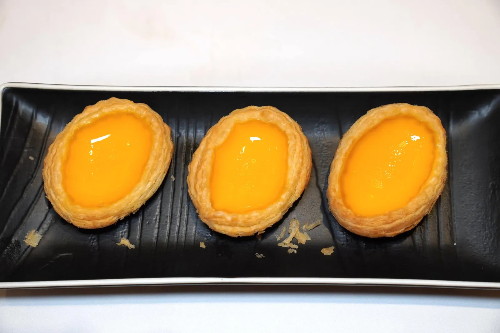 化皮鸡蛋挞 (58 CNY++) Crispy Egg Tart ขนมหวานจานแรกคือทาร์ตไข่ที่เตรียมแป้งออกมาได้ดีมาก ๆ คือมีความเบาฟูกรอบนิด ๆ คัสตาร์ดตรงกลางมีกลิ่นหอมของไข่พอเหมาะ (15/20)