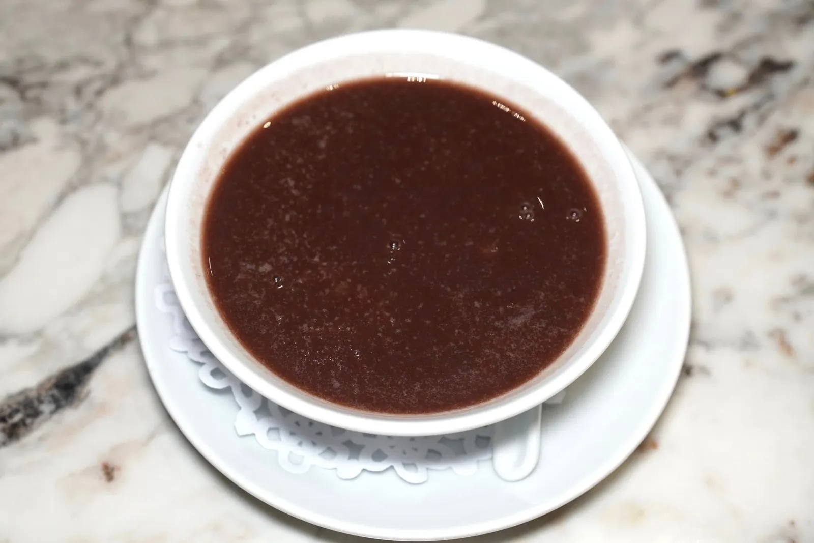 滋潤湘蓮紅豆沙 (118++) ถั่วแดงเม็ดบัว Red Bean Sweet Soup with Lotus Seed ขนมถั่วแดงบดละเอียดจนเนื้อเนียนตัดเนื้อสัมผัสด้วยเม็ดบัวกรอบ ๆ (12/30)