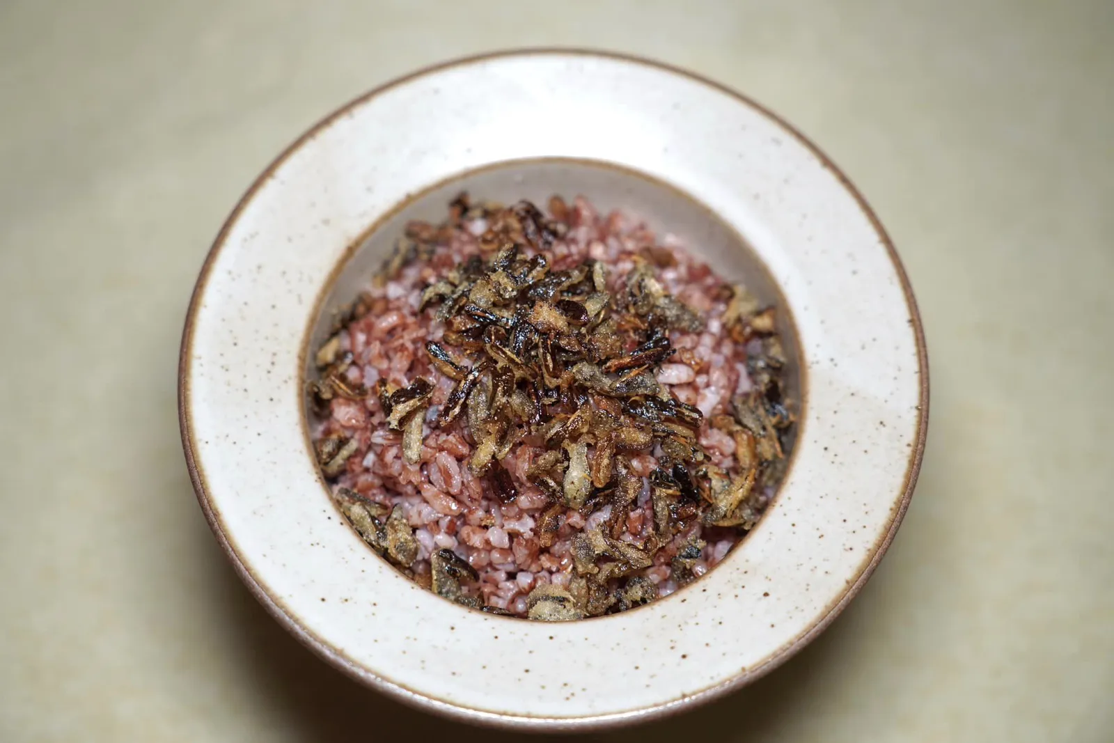 高原野米饭 (48 CNY+)Mountain Wild Riceข้าวภูเขาสามารถสั่งมาสำหรับรับประทานควบคู่ไปกับเมนู Mapo Tofu ได้เช่นกัน
