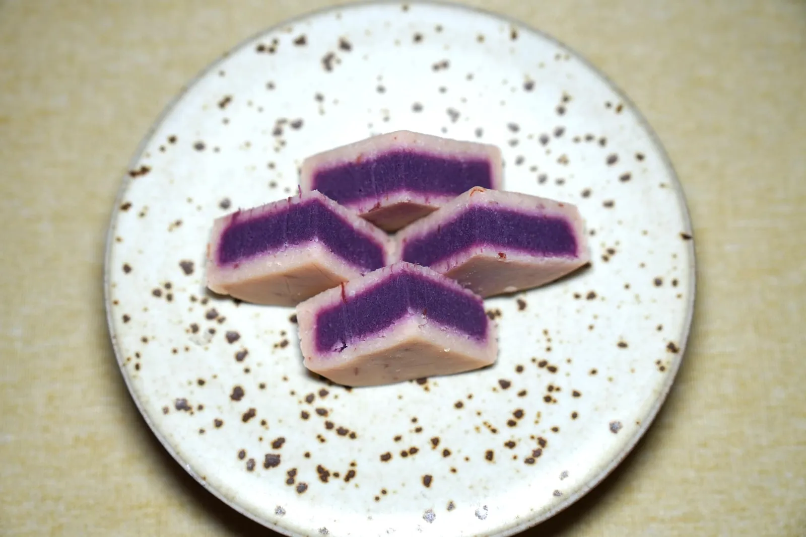 山药,蔓越莓,紫薯谧寻糕 (22 CNY+)Yam, Cranberry and Purple Sweet Potato Pasteเพสต์นุ่ม ๆ ที่มีความหวานของมันม่วงและแครนเบอร์รี่ (13/20)