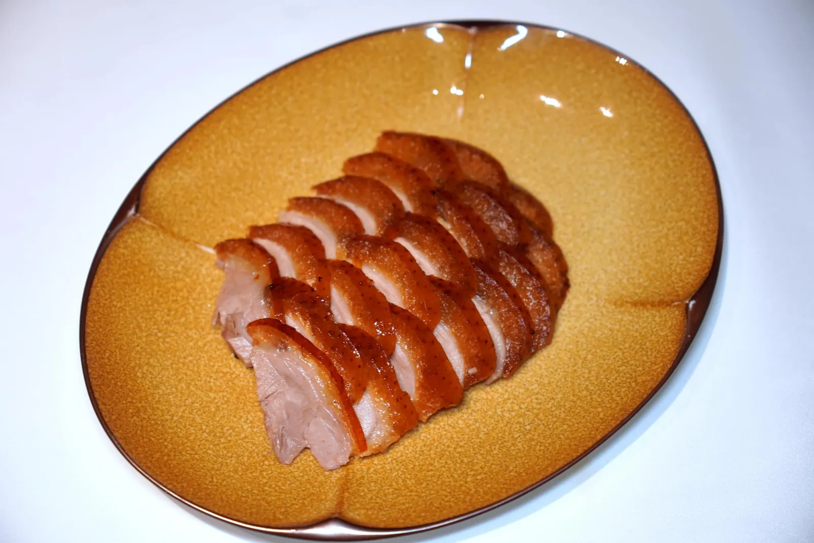 老北京烤鸭 (358 CNY+)Beijing Roasted Duckเชฟย่างเป็ดมาได้หนังกรอบกำลังพอดี (15/20)