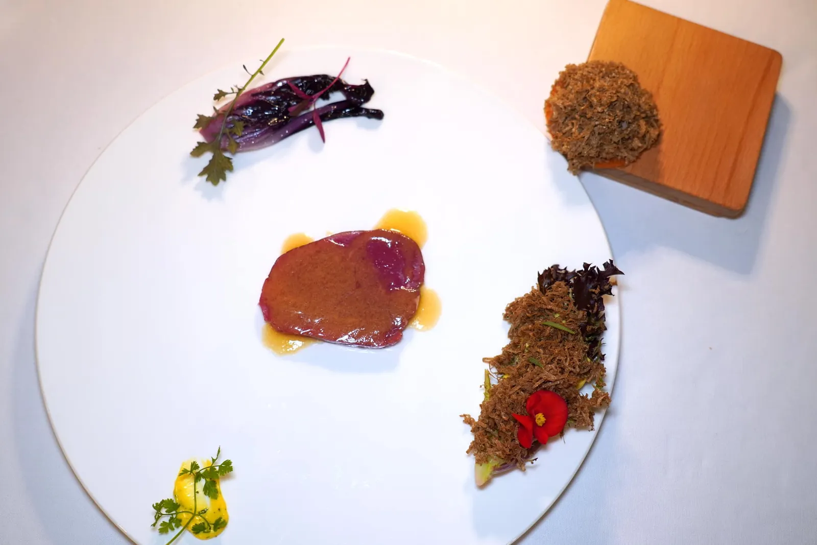 Filet in Torrengo styleเชฟ Massimo Torrengo เป็นอาจารย์เชฟคนแรกของเชฟ Gabriele Boffa จึงเป็นสาเหตุให้เขารังสรรค์เมนูนี้ขึ้นมาเพื่ออุทิศให้กับเชฟ Massimo Torrengo นั่นเอง (17/20)