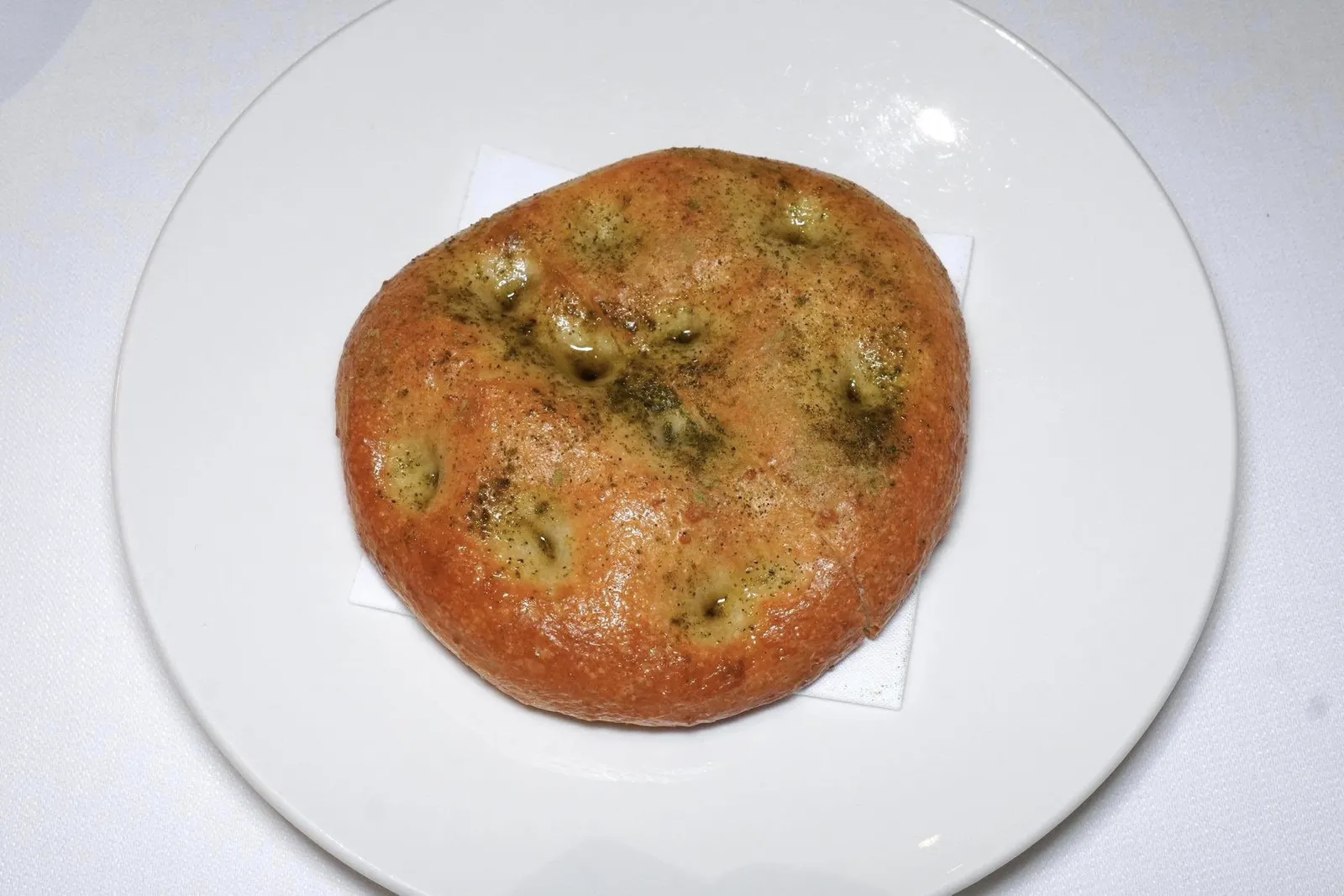 FOCACCIAขนมปัง Focaccia ให้เนื้อสัมผัสที่ดีงามไร้ที่ติ