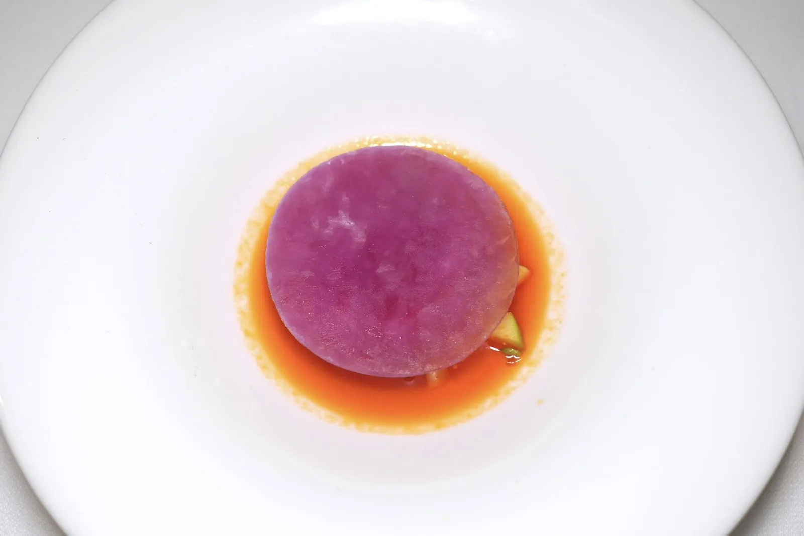 PRICKLY PEAR AND CITRUSจากนั้นล้างปากด้วย Prickly Pear จับคู่กับซอสซิตรัสรสเปรี้ยวและความกรอบของถั่วอัลมอนด์ (17/20)