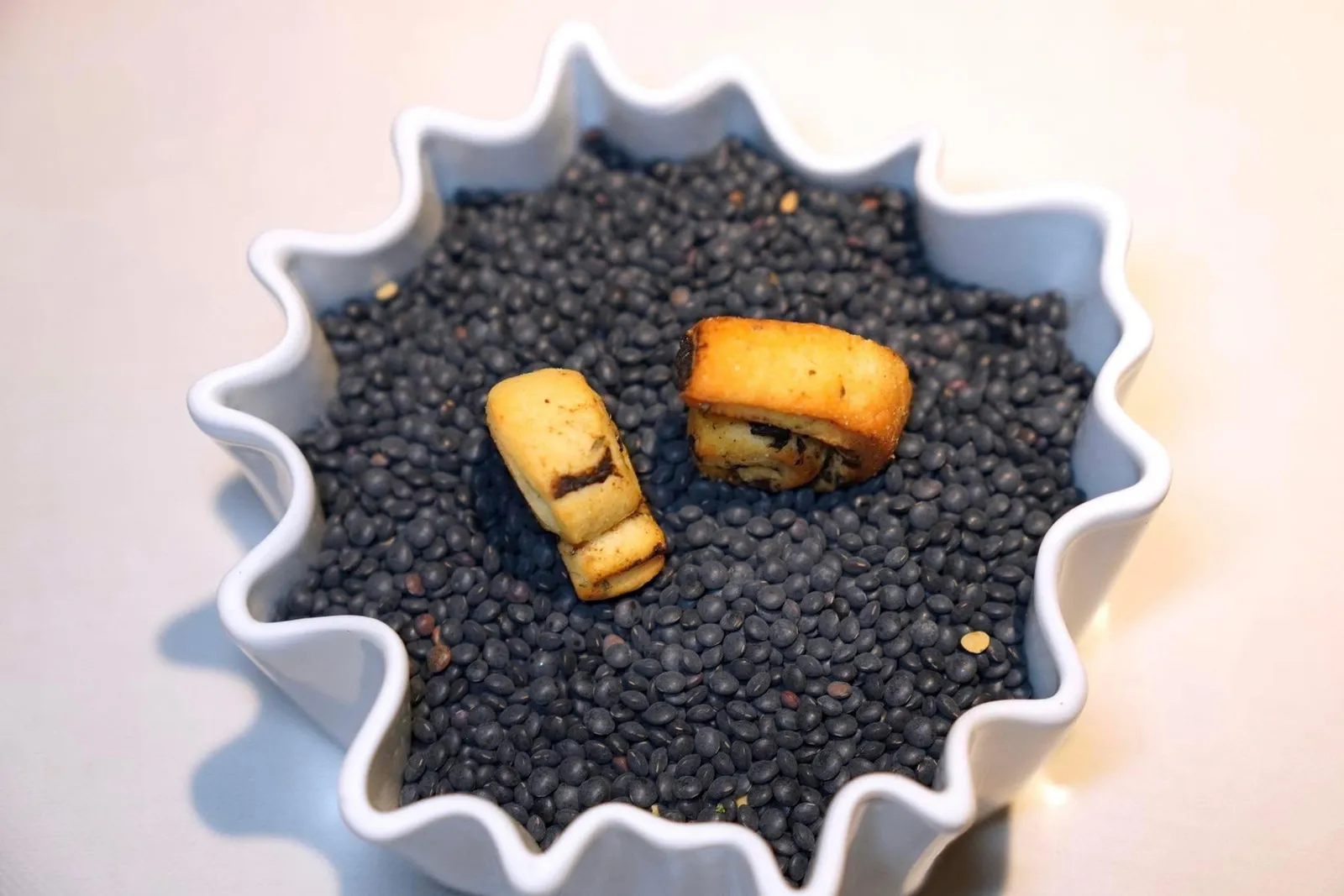 Culinary tourbeginningถัดมาคือ Salted Biscuit ที่มีอโรมาของมะกอกดำ (16/20)