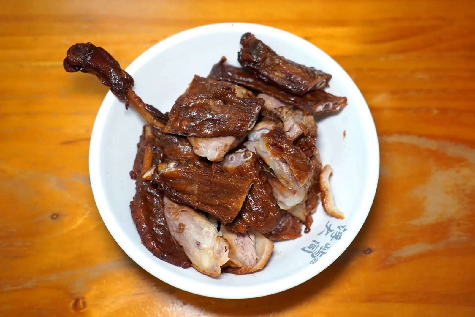 鸭肉 / 鸭腿 / 鸭翅 / 鱼肚 (7 CNY/Portion)Duck / Duck Leg / Duck Wings / Fish Mawนอกจากนี้ยังมีเครื่องเคียงให้ได้เลือกใส่ลงไปหรือรับประทานสลับกันไปอีกเกินกว่า 20 ชนิดในราคาที่สมเหตุสมผล (13/20)