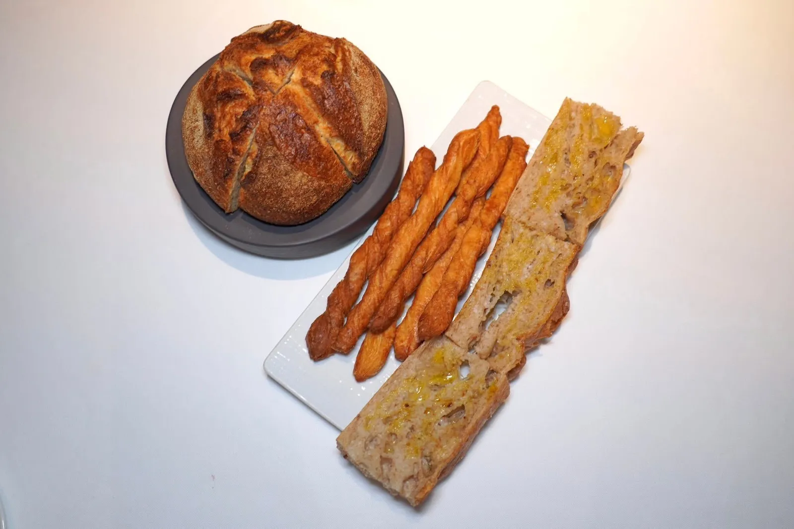 Breadเซ็ตขนมปังชุดใหญ่สำหรับแบ่งกันชิมได้หลายคน