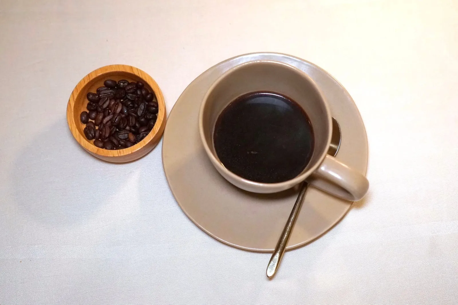 ปิดท้ายด้วยกาแฟร้อน ๆ กับของหวาน