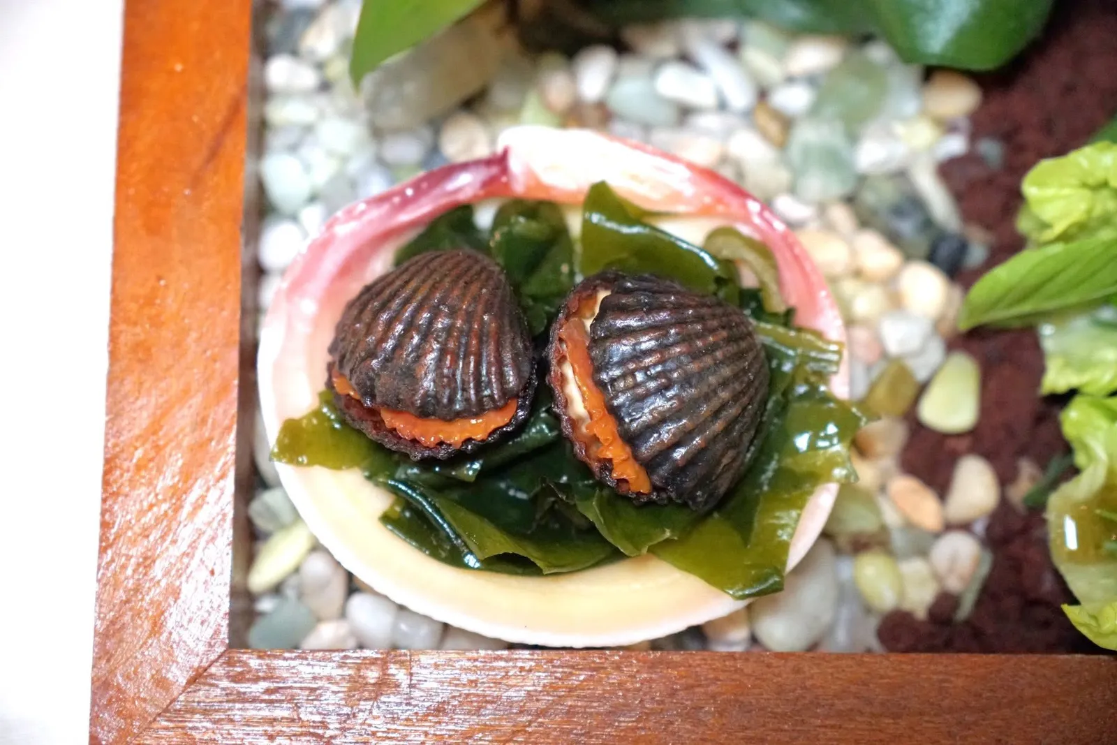 Amuse-boucheถัดมาคือ Blood Cockles หรือหอยแครงที่รับประทานได้แบบทั้งเปลือก ไม่มีกลิ่นคาว เคี้ยวกรอบ (15/20)