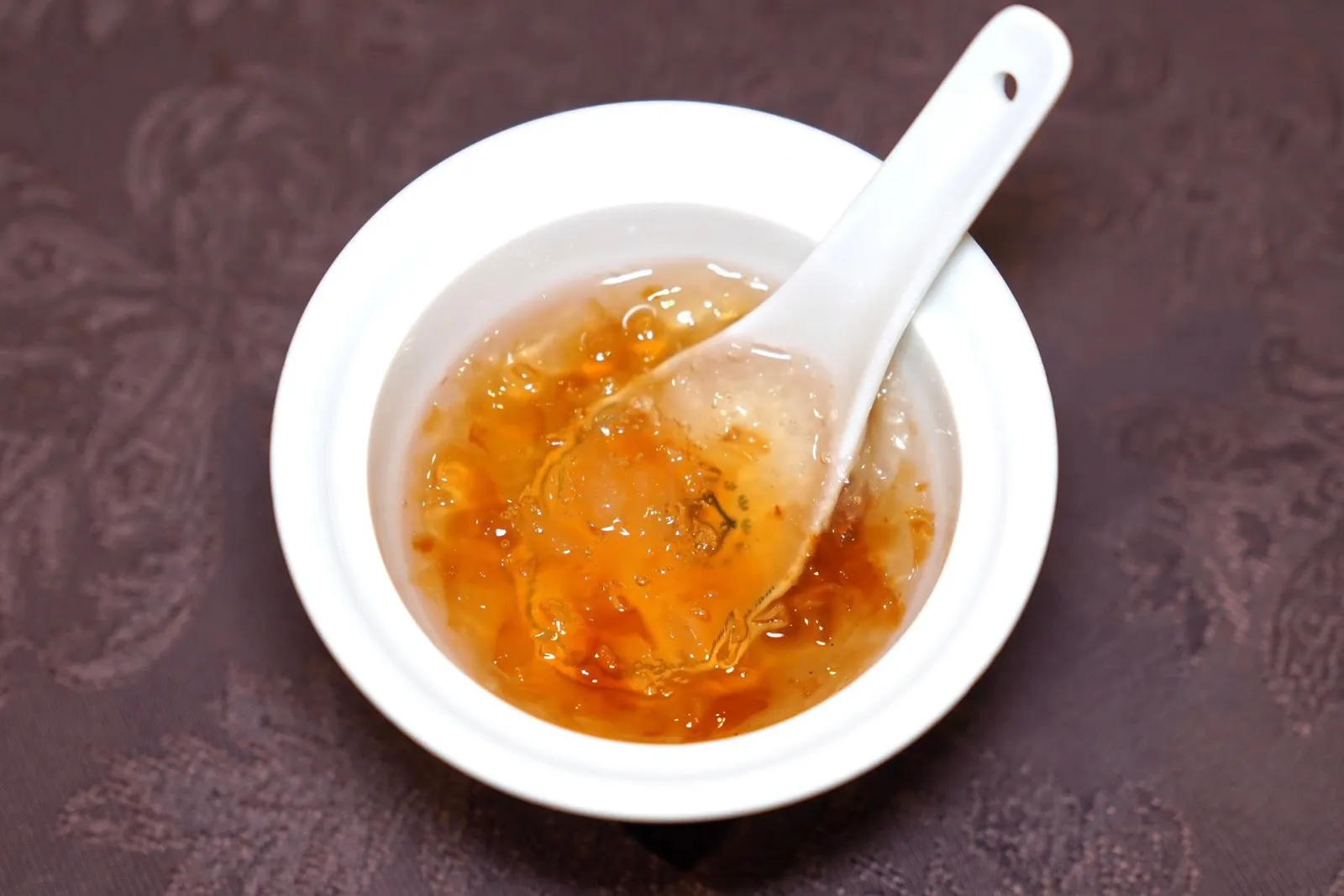 桃红燕清ของหวานจานแรกคือรังนกเสิร์ฟมากับ Peach Gum เป็นของหวานที่มีคอลลาเจนสูง (14/20)