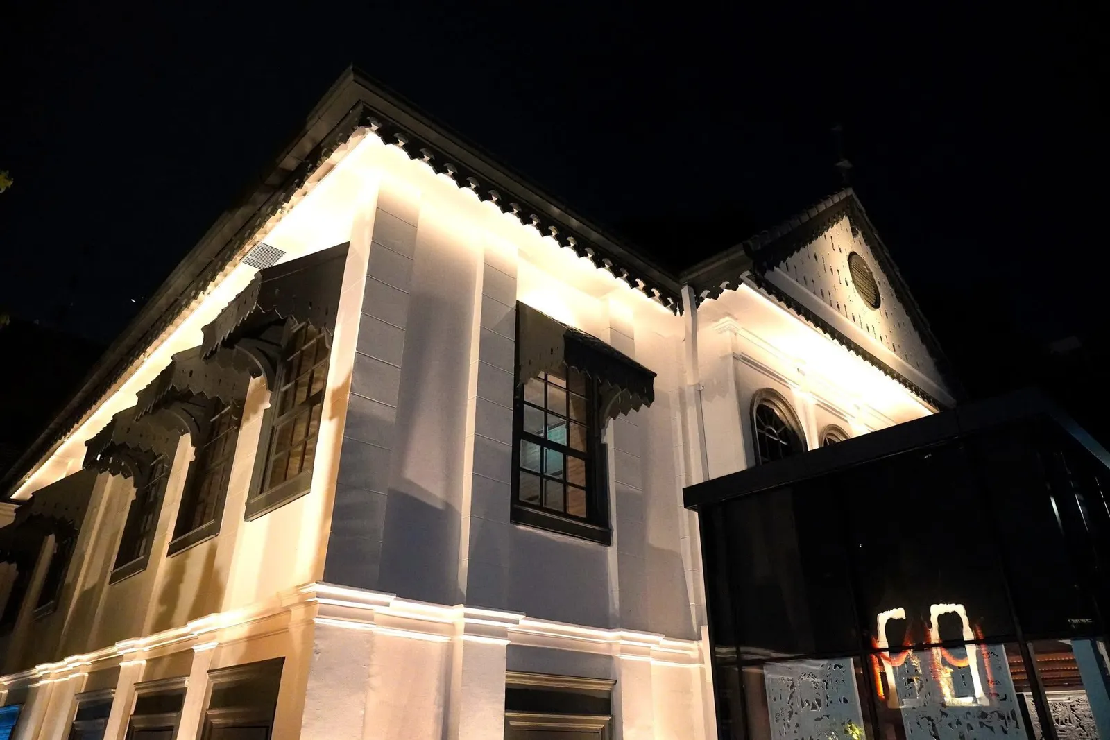 อาคารภายนอก