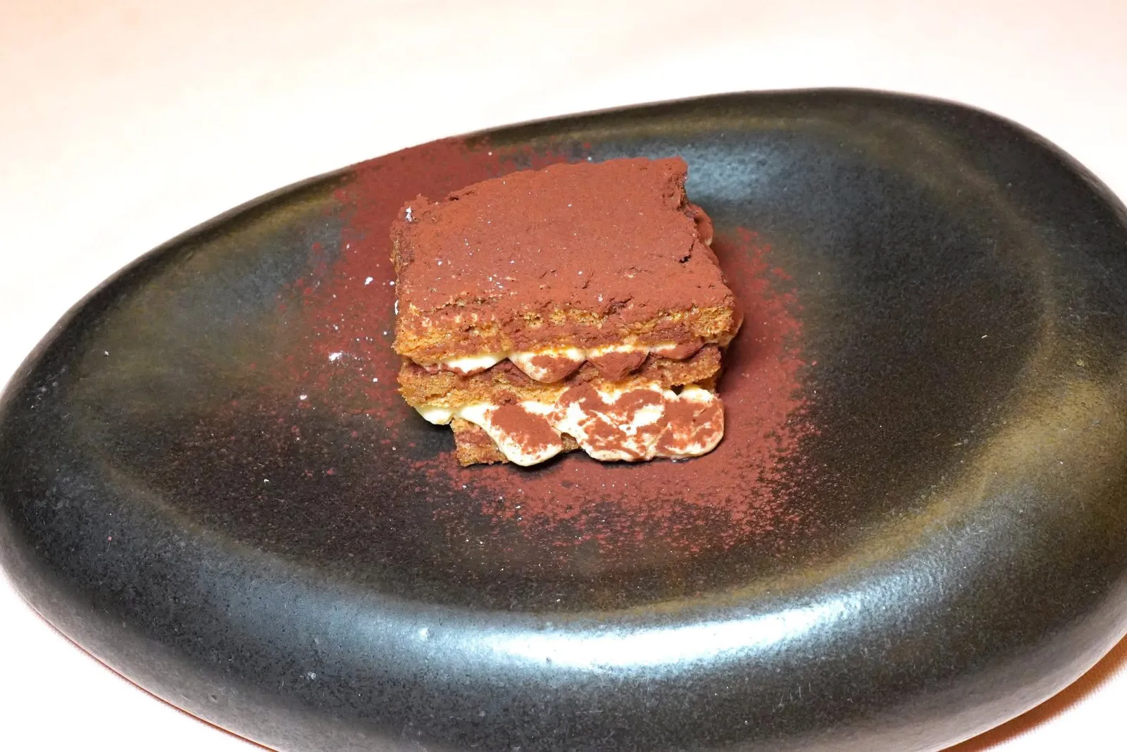An Ode to TiramisùThe classic savoiardo, mascarpone and coffeeของหวานจานแรกคือทิรามิสุคลาสสิกที่ประกอบไปด้วยบิสกิต Savoiardo กาแฟและชีส Mascarpone (14/20)