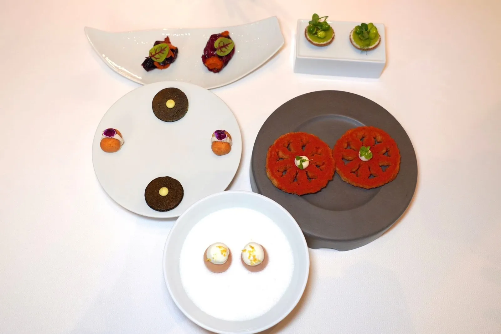 Casa Perbellini amuse-boucheAmuse-bouche ชุดนี้เสิร์ฟมาพร้อมกัน 6 อย่าง (18/20)