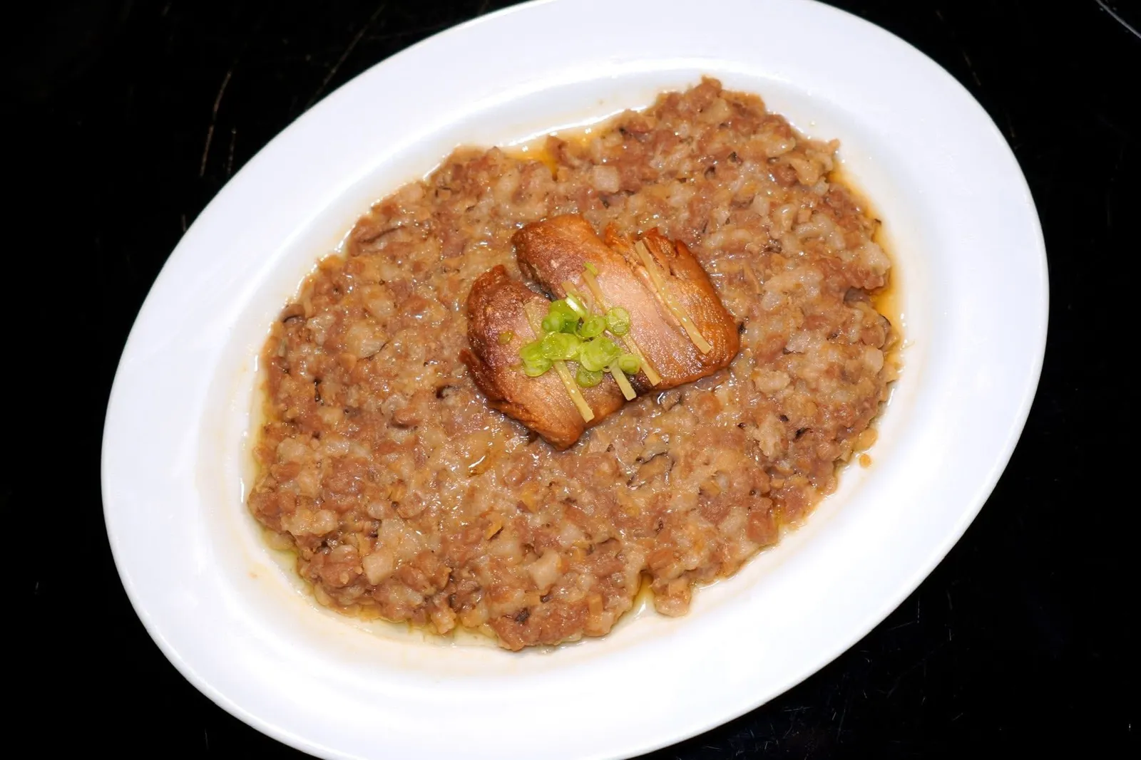 咸鱼蒸黑豚肉饼 (138 CNY+)Steamed Minced Pork Patty, Salted Fishหมูสับปลาเค็มเสิร์ฟมาโดยเนื้อหมูยังคงนุ่มเด้ง ปลาเค็มมีความเค็มและอูมามิไม่เหมือนใคร (14/20)
