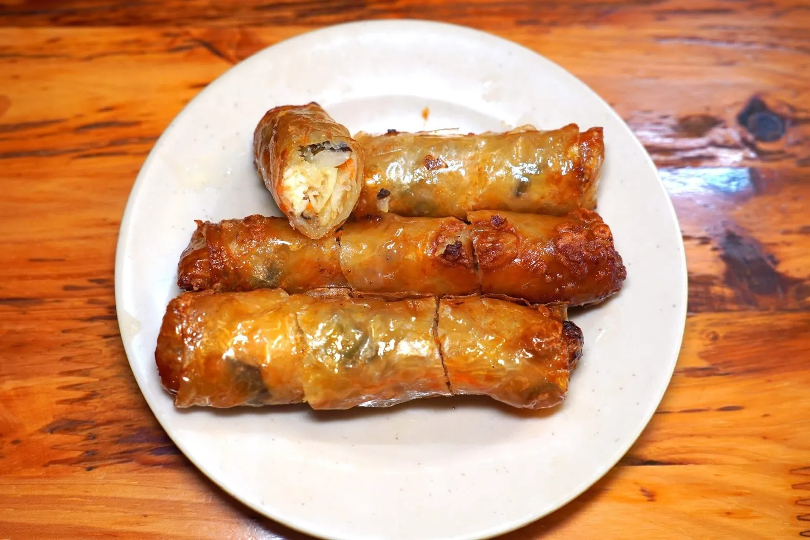 BÚN NEM HẢI SẢN TA (110,000 VND)03 Seafood Fried Spring Rolls + Rice noodleใครที่อยากลองปอเปี๊ยะซีฟู้ดก็สามารถสั่งแยกได้เช่นกัน (14/20)