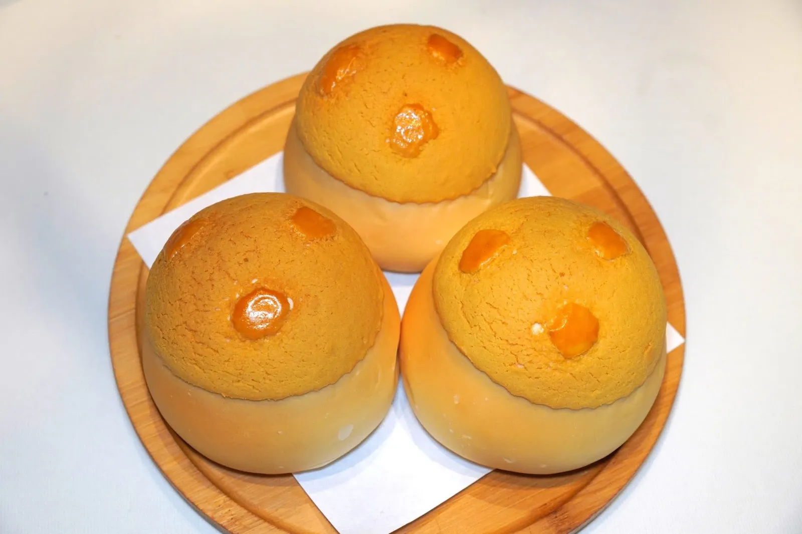 招牌菠萝包 (68 CNY+)Signature pineapple bunขอปักหมุดขนมปังสับปะรดสูตรพิเศษ แป้งชั้นนอกเบา ฟู และมีความกรอบเล็กน้อย (16/20)